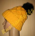 Желтая шапка