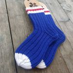 Ярко-синие носки