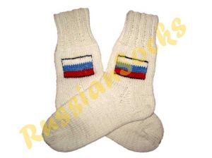 Готовые вязаные носки с флагом России, вязанные носки с российским флагом триколором, носки с российской символикой, купить вязаные носки с вышивкой